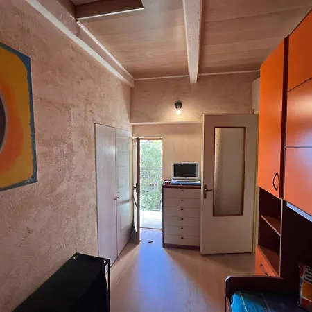 Fantastisch 6-10 Persoons Met View Hébergement de vacances San Siro (Lombardy)
